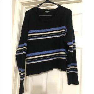 Woman’s Black Sweater Crop